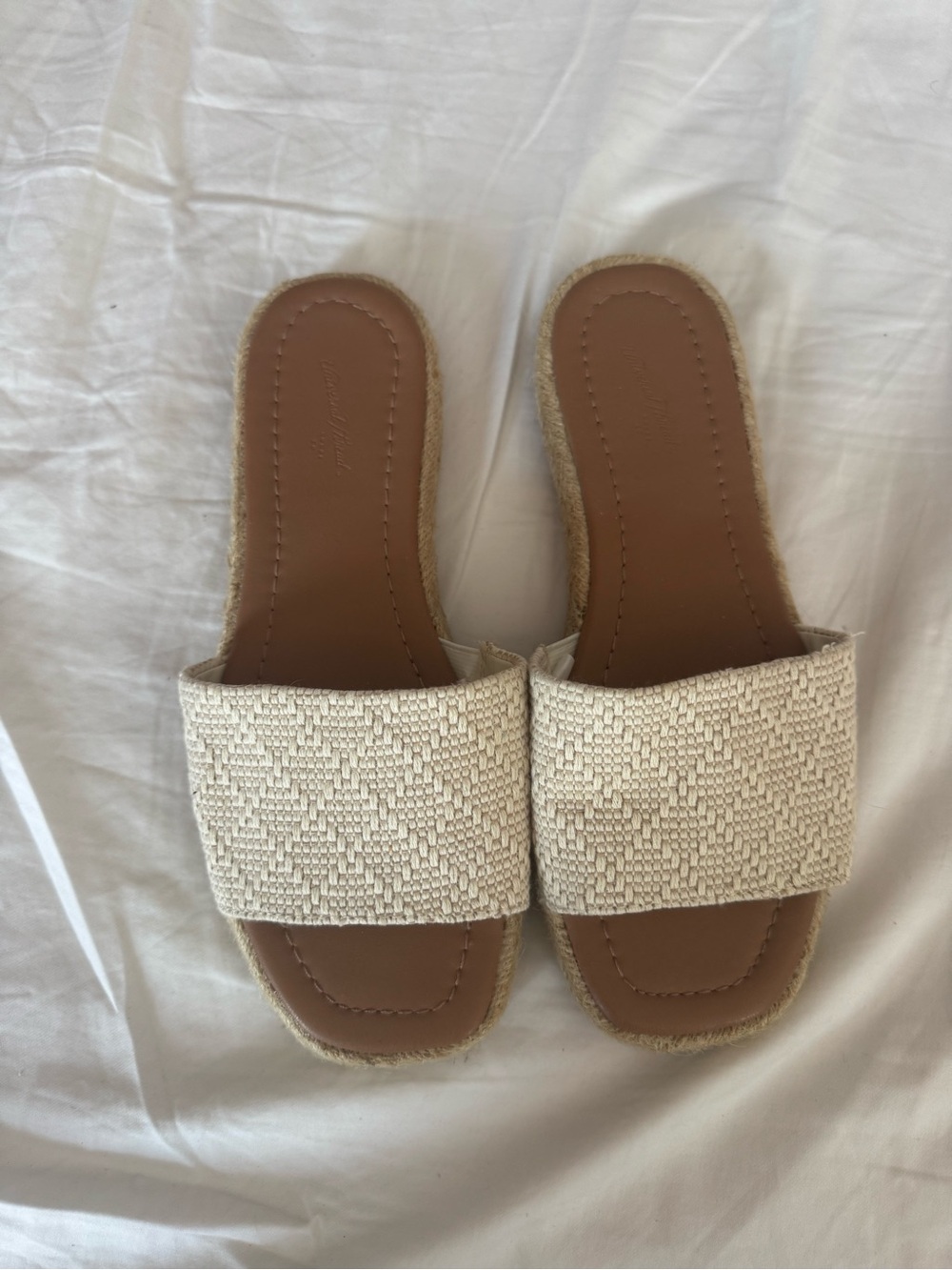 Universal Thread Cream Woven Slide Sandals - Wide